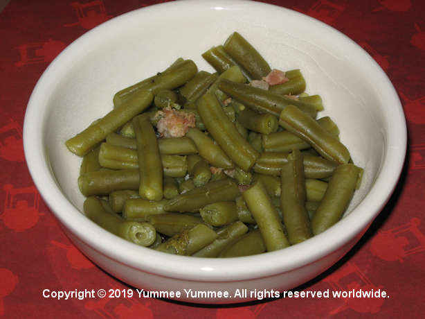 Saucepan Green Beans are a quick and easy side for a simple dinner or Thanksgiving Feast.