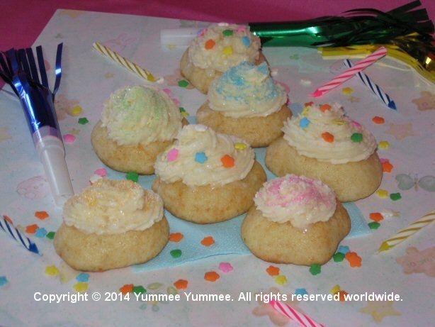 Cupcake Cookies - Yummee Yummee goodness in every bite.