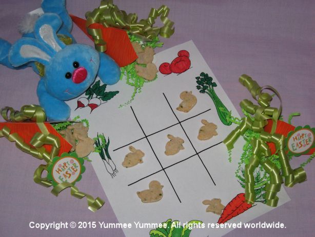 Vegetable Crackers make a yummy game of Tic Tac Toe.