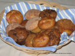 Muffins, muffins and more muffins! Yummee Yummee Muffins, muffins and more muffins!