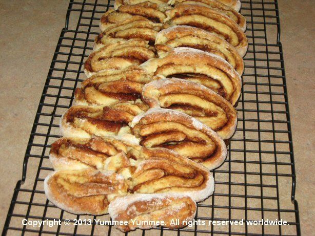 Cinnamon Roll Coffee Cake - gluten free.