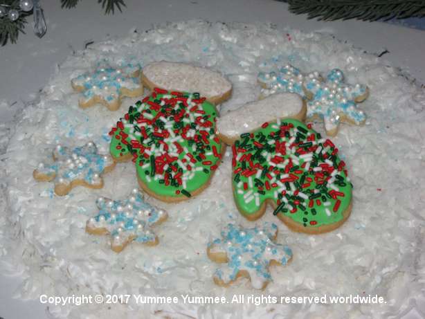 Mittens you can eat. Snow flakes that are not snow. How did we do it? Mittens you can eat. Snow flakes that are not snow. How did we do it?