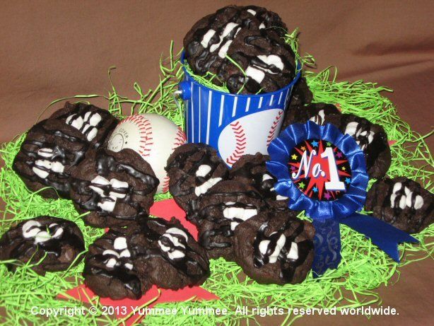 Root for the home team with Dark Chocolate Marshmallow Cookies.