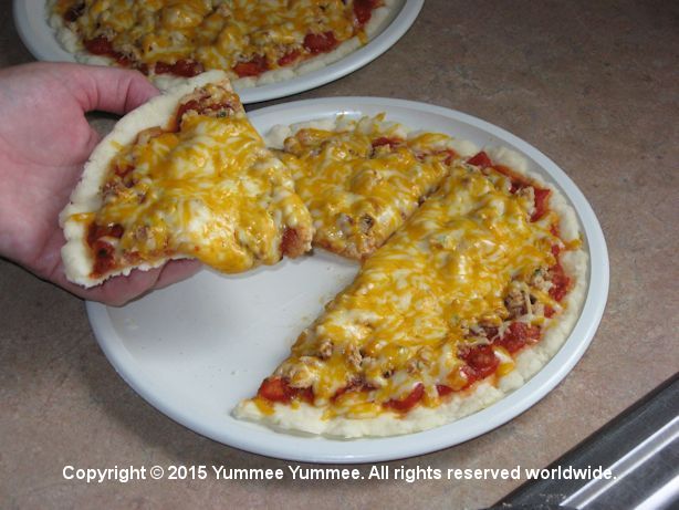 Yummee Yummee Pizza Olé is a gluten-free Mexican fiesta of flavors! Olé!